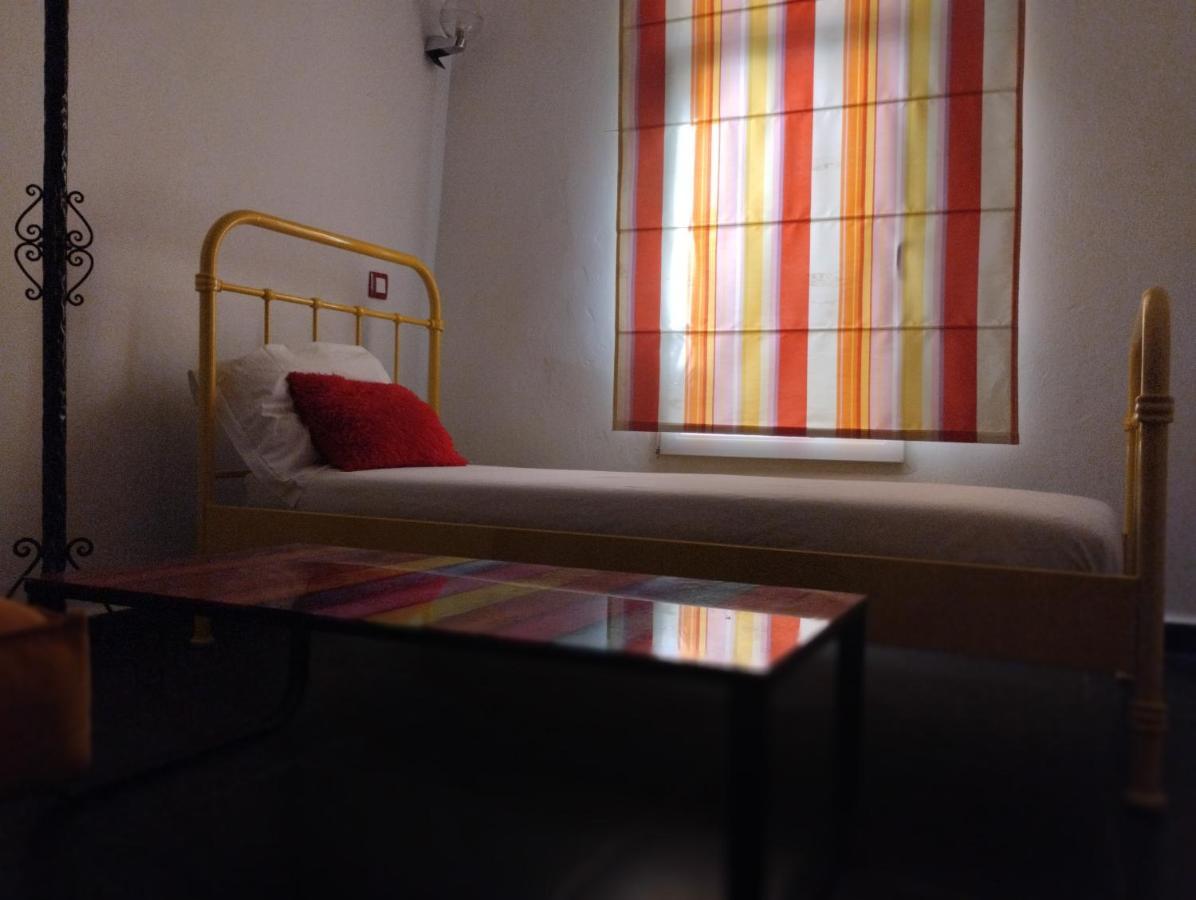 Hostal Valencia - Private Room With Bathroom Chefchaouen Exterior foto