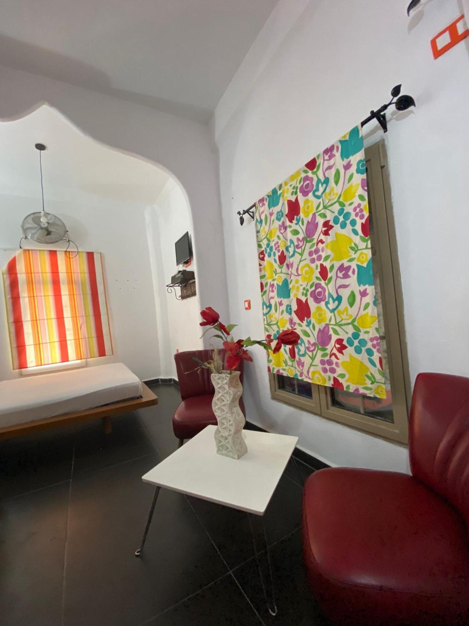 Hostal Valencia - Private Room With Bathroom Chefchaouen Exterior foto